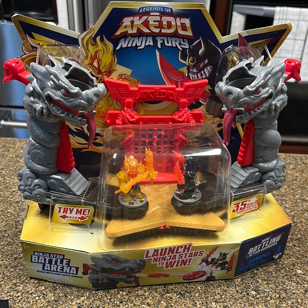 Ninja Fury Battle Arena Playset - Red and Gray